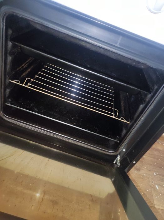 Продам электроплиту