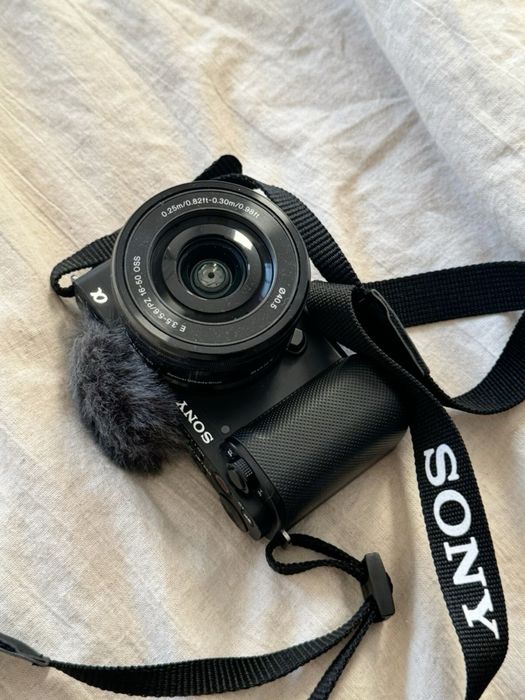 Камера Sony zv-e10