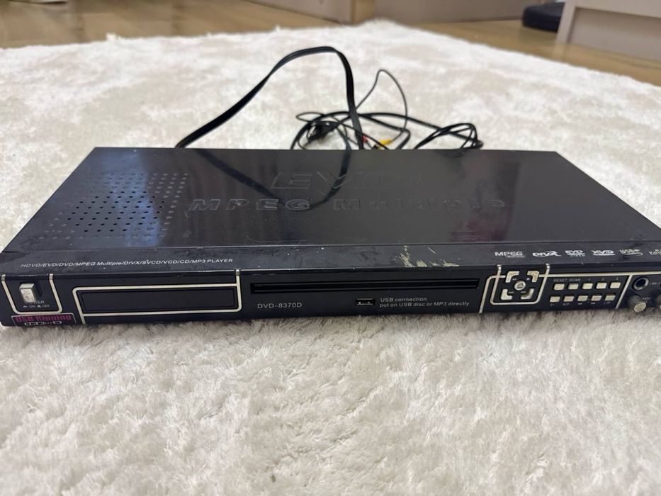 Продается DVD плеер