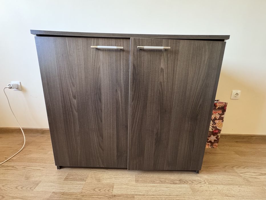 Скрин цвят венге