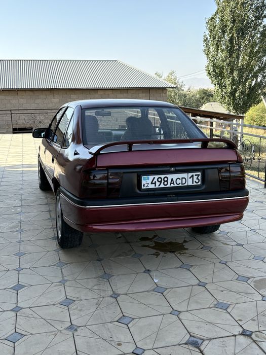 Опел вектра 1.8