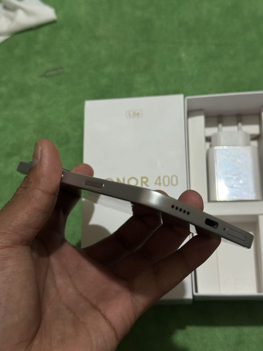 Honor 400 lite 10/10 idial 8+8/256