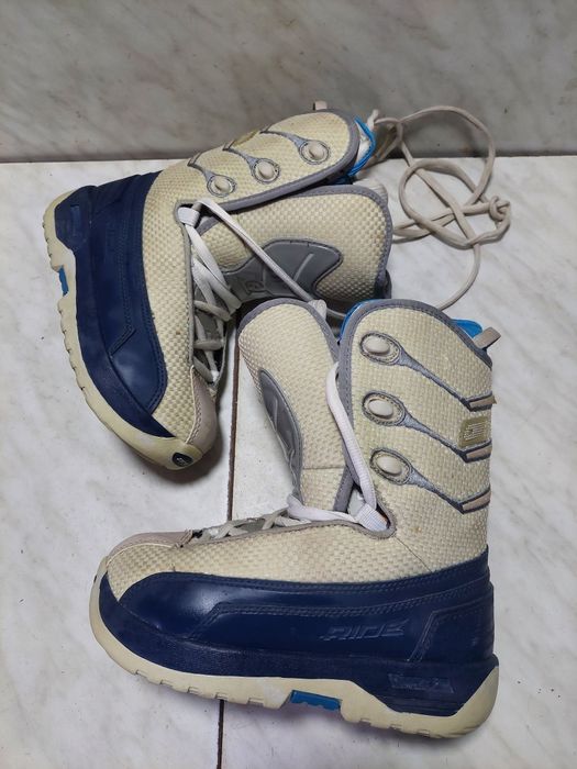 Boots buti 14 placa snowboard   Ride mărimea  36
