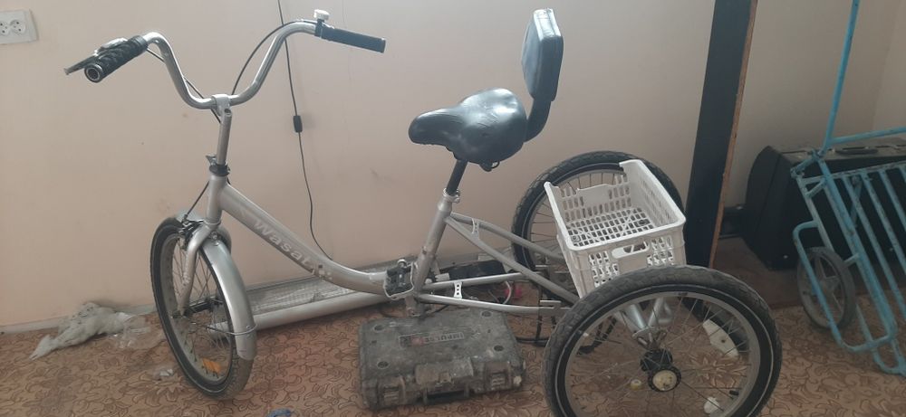 Velik sotiladi 3 oyoqli