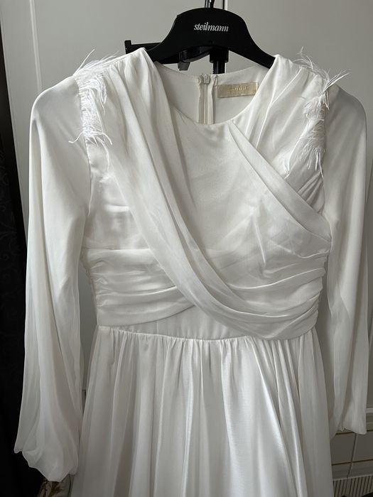 Белое платье из шифона