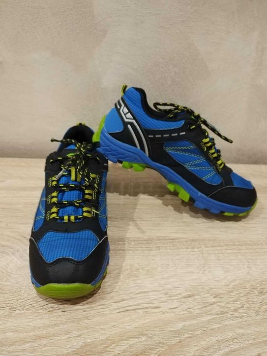 Маратонки  waterproof