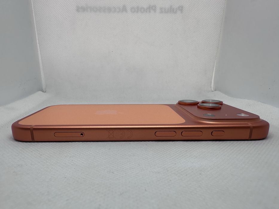 *Нов* Apple iPhone 17 Pro 256 GB Cosmic Orange Unlocked