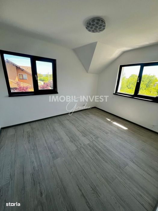 Duplex P+1, 5 camere, 214 mp Utili, Terasa si Curte Privata