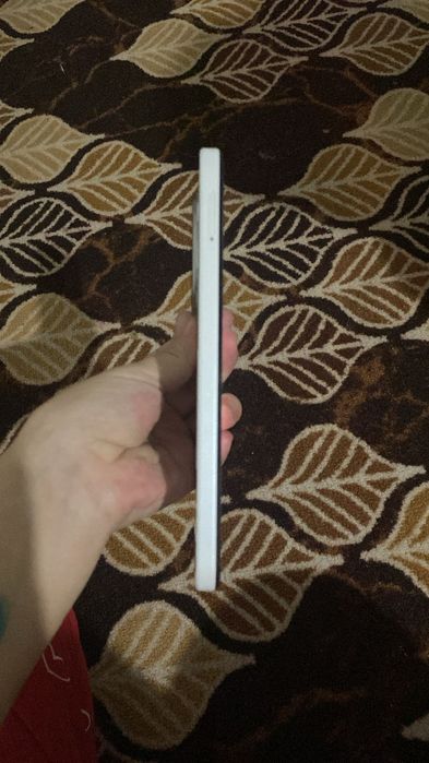 в продажу смартфон