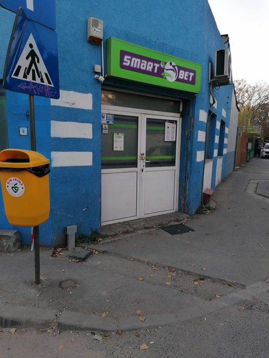 Inchiriez spatiu conercial.