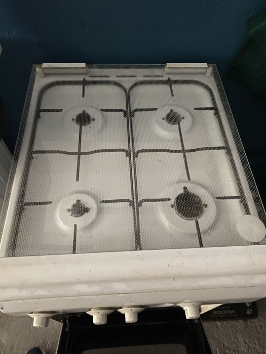 Продам газовую плиту