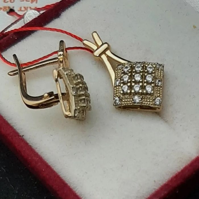 Серьги (3,67) Алтын ломбард г. Астана