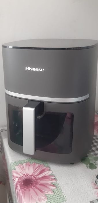 Friteuza cu aier cald Hisense