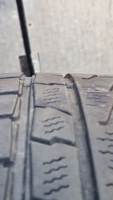 Jante tablă + anvelope iarnă 205/55 R16