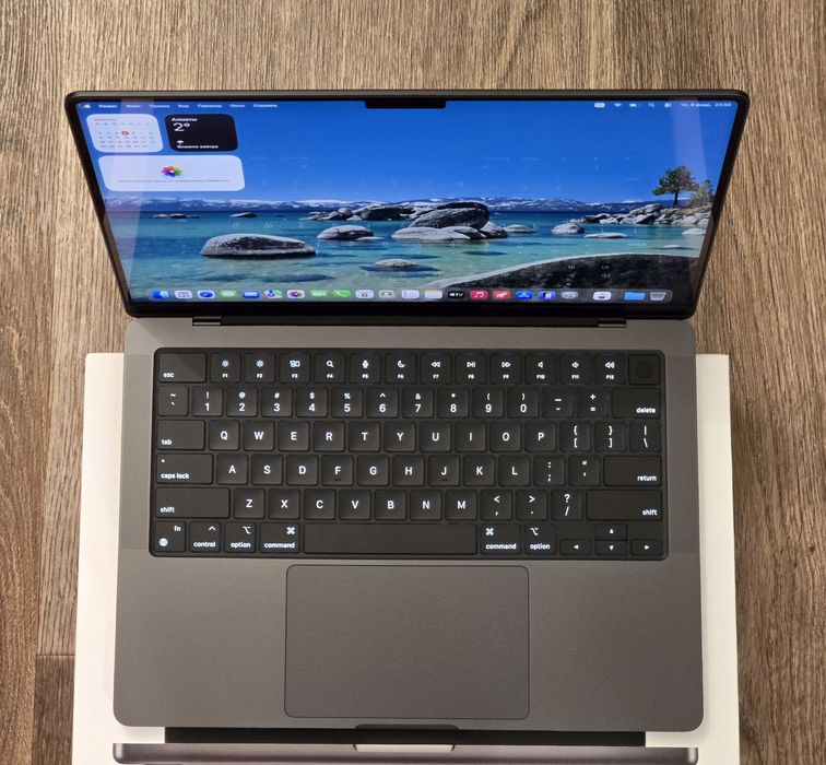 Apple MacBook Pro/Air M3/M4/M5