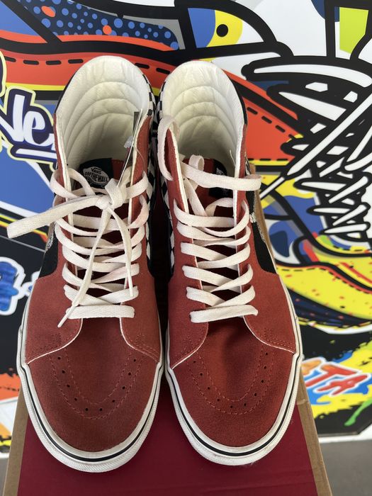 Страхотни кецове на Vans