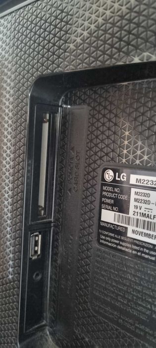 Монитор 21,5" с ТВ цифров тунер LG M2232D