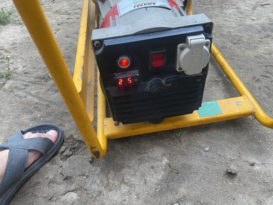 Продаю генератор SHATAL SR2000