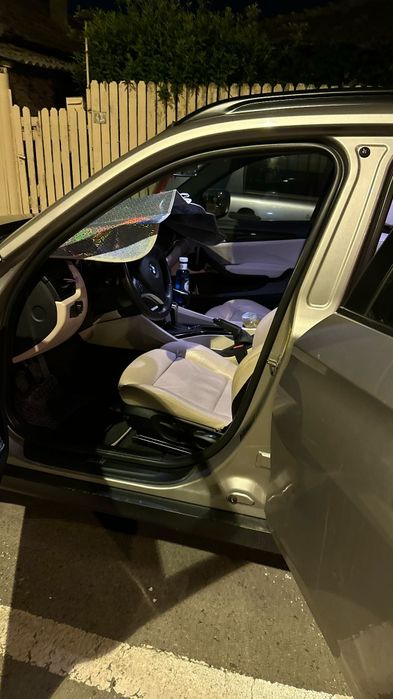 BMW iX1 2010 — imagine 3
