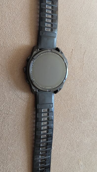Продавам Garmin Fenix 8 Solar