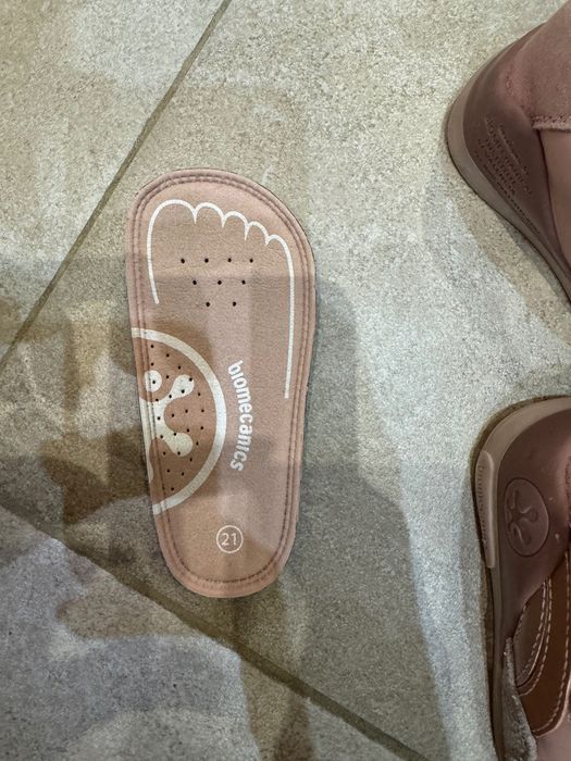 Дестски обувки biomechanics