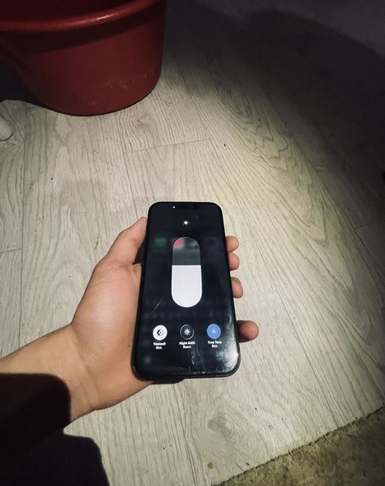 Айфон 15 128гбб.