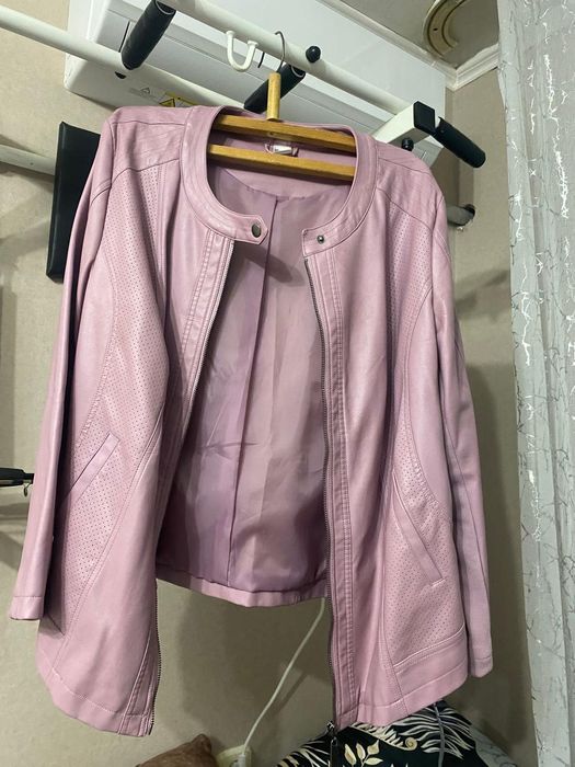 Продам куртку кожаную