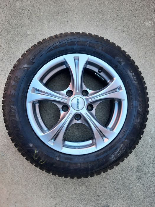 Зимни гуми Goodyear 195/65 R15 джанти Alutec