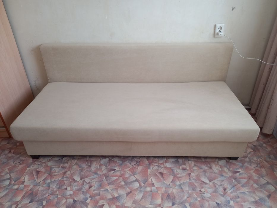 Диван тахта отличном состаяние