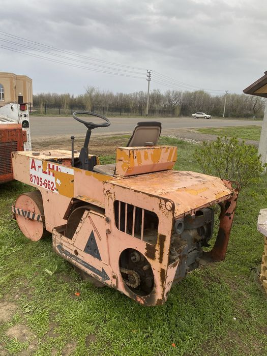 Каток тротуарный