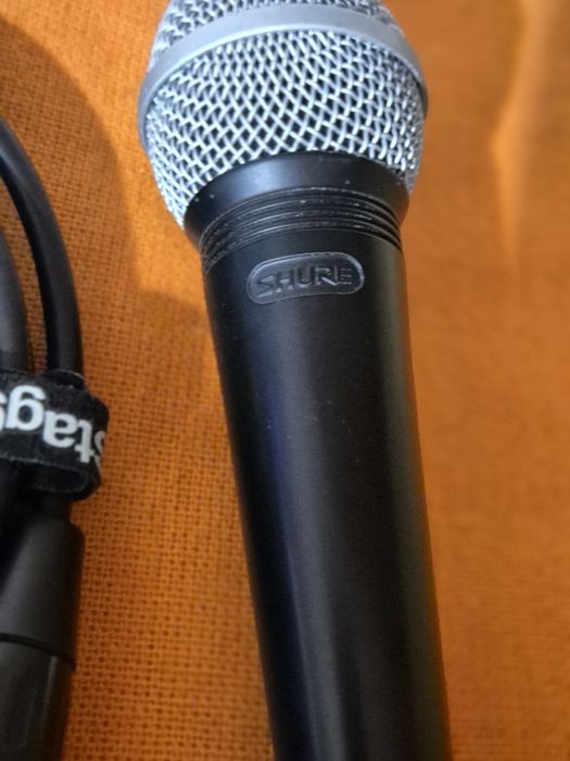 Microfon shure Model 8700 cu cablu