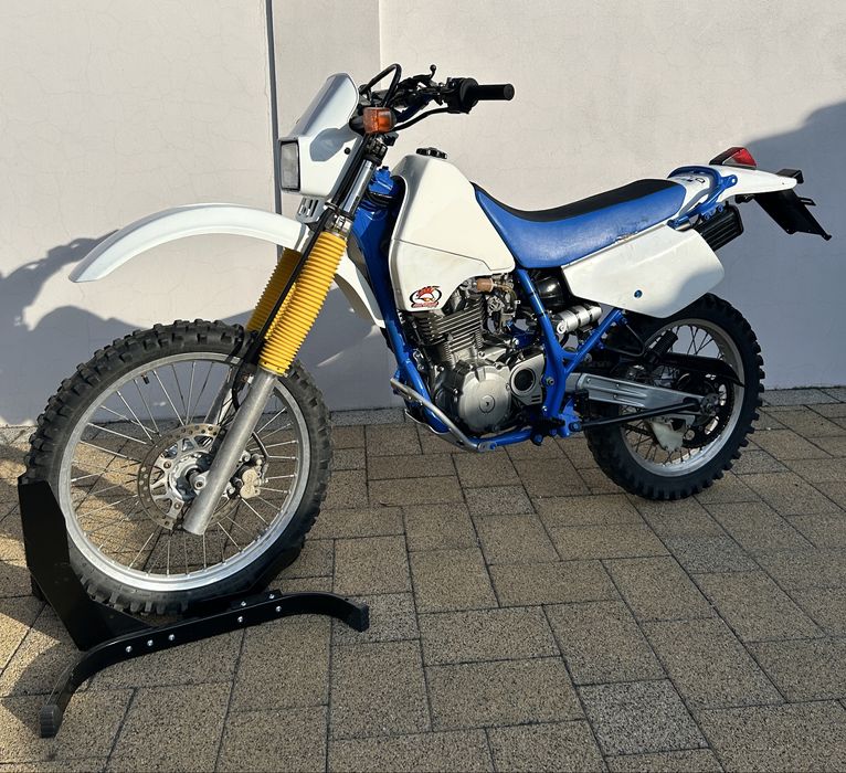 Suzuki DR 350 superb!