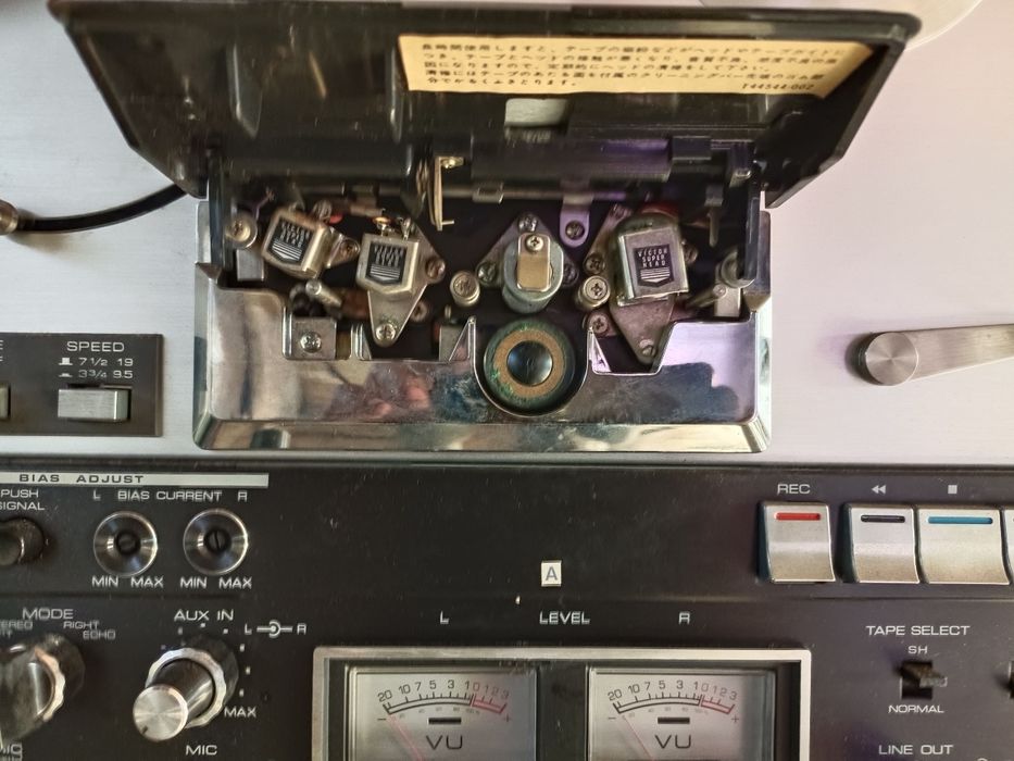 Магнитофон JVC катушечный