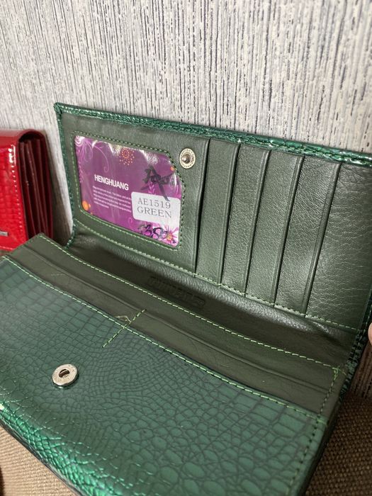 Кошельки новые глянец