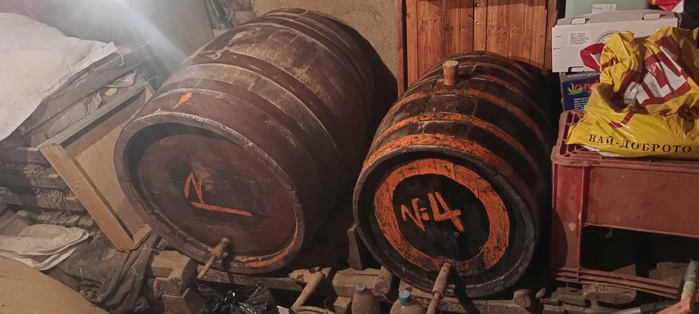 Продавам добре запазени здрави бъчви