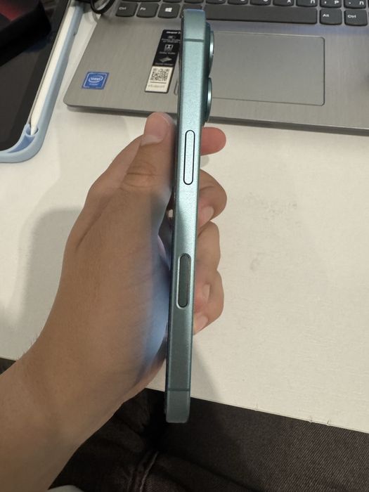 Iphone 16 teal 128gb