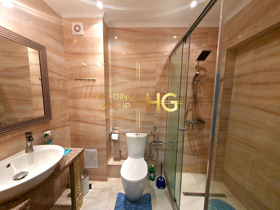 Продава се Двустаен апартамент в к.к. Златни пясъци - 65 кв.м за 1594 €/кв.м - Снимка #1