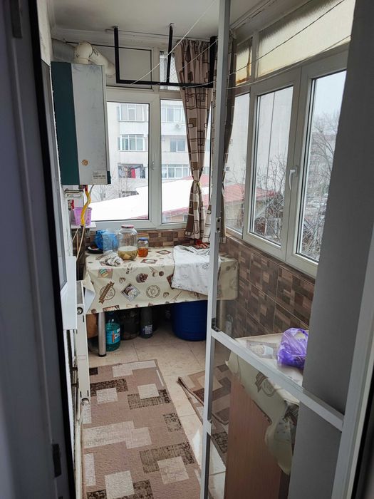 Închiriez apartament 3 camere Apusului, militari