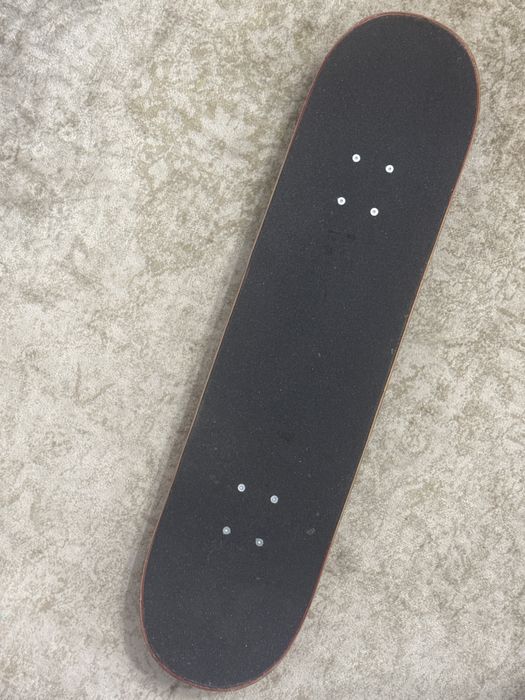 Skateboard folosit mai putin de 1 luna