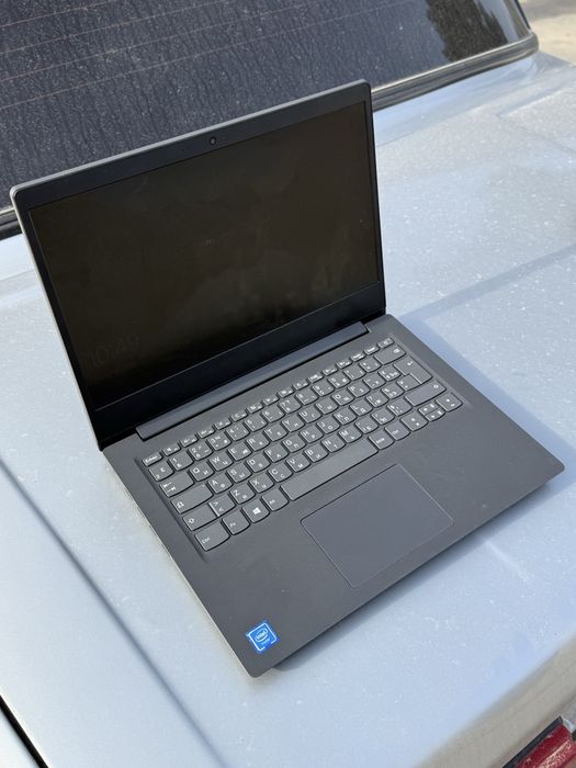 Lenov noutbook intel inside chipli