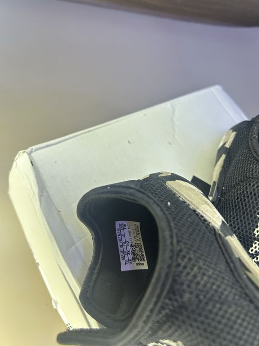 Кроссовки adidas
