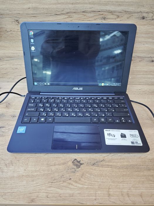 Ноутбук Asus celeron n3050