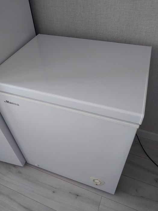 Продам морозильную камеру Hansa. 140л.
