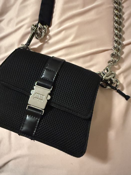 Tommy Hilfiger чанта