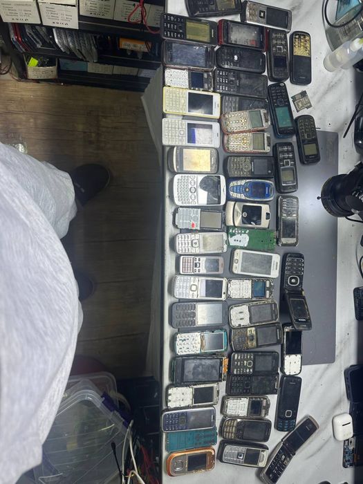 Nokia, siemens, samsung, lg Кнопочные телефоны на запчасти !