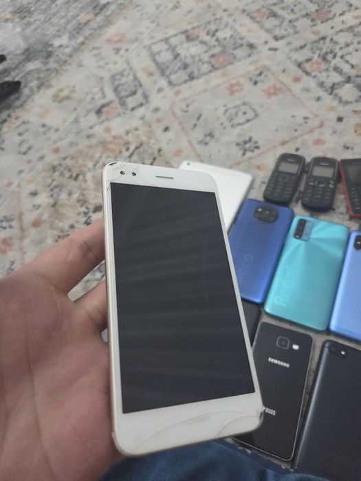 Старые телефоны на запчасти