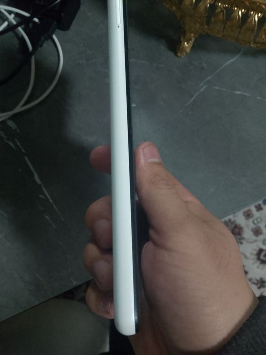 Samsung Galaxy A12 garantiyasi bor