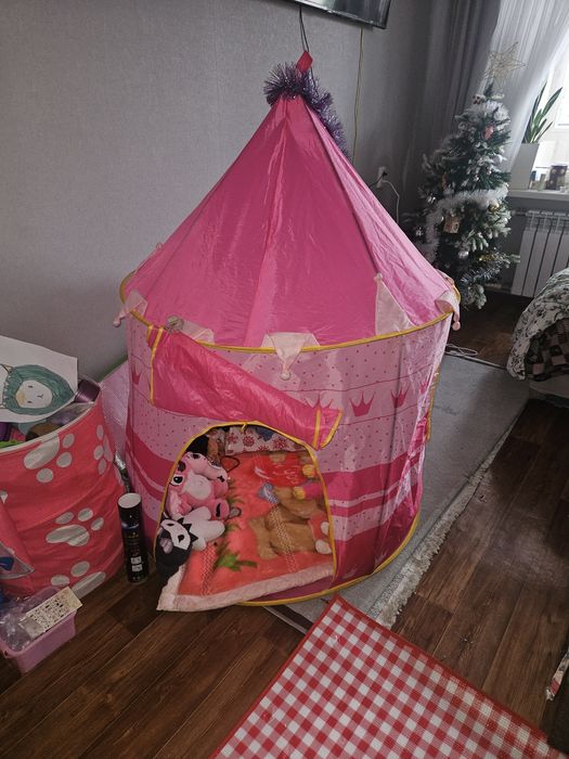 Продам палатку  детскую.
