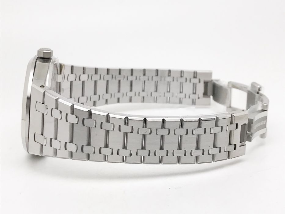 Audemars Piguet Royal Oak 15500 41mm - сребрист циферблат - стоманена гривна - QC снимки