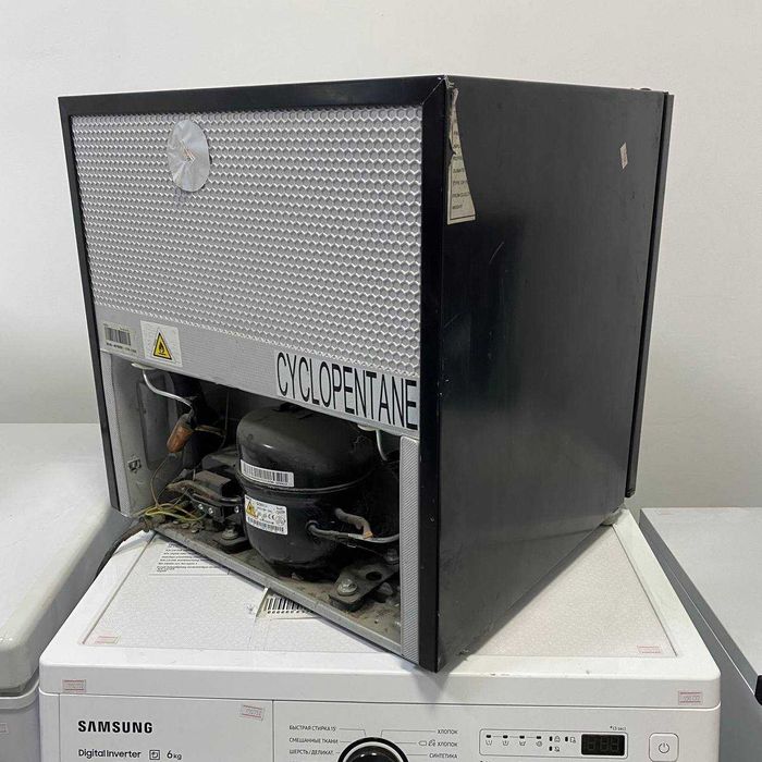 A21 / Холодильник MIDEA AS-65LN(B) / sk65145